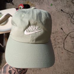 Nike hat green