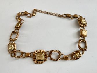 Oscar De La Renta god tone sterling silver necklace  Size 28"