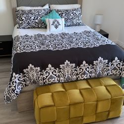 Brand new Modern Rectangular Velvet Ottoman, Vintage Style Upholstered Footrest