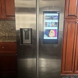 Samsung Family Hub Refrigerator
