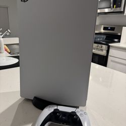 PlayStation 5 With Disc Drive First Gen