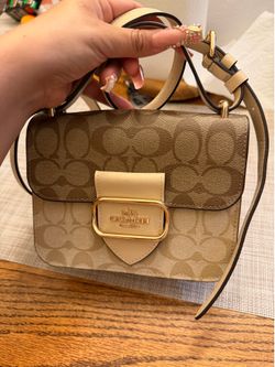 small coach purse with extended straps