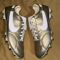 Nike Premier Size 8 $100