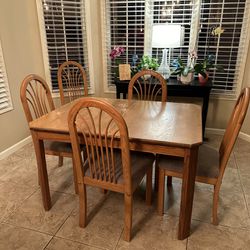 Table And 5 Chair Dining Set 