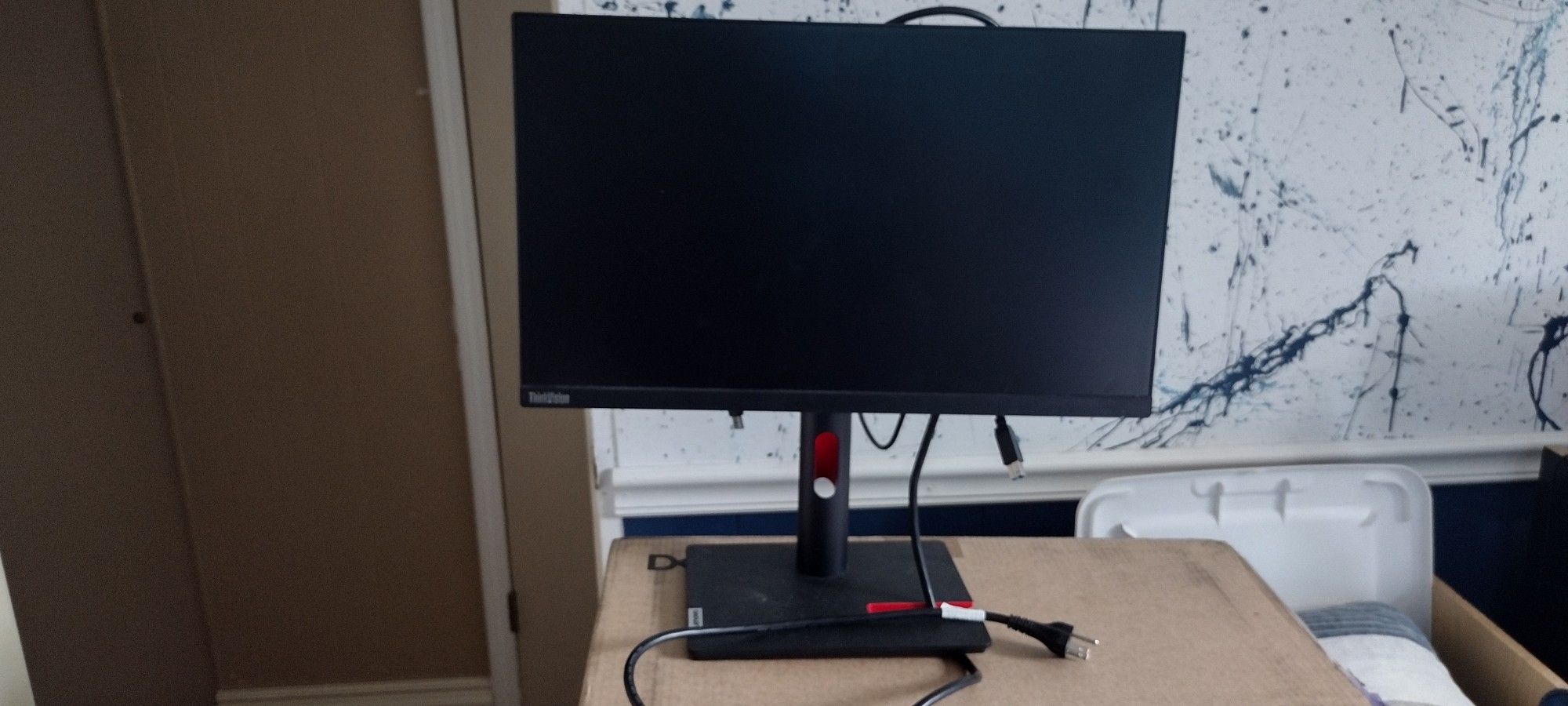 Lenovo ThinkVision T22i-30 LCD Monitors