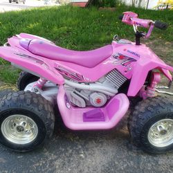 12 Volt Kids SUZUKI 4 Wheeler With New Battery And Charger