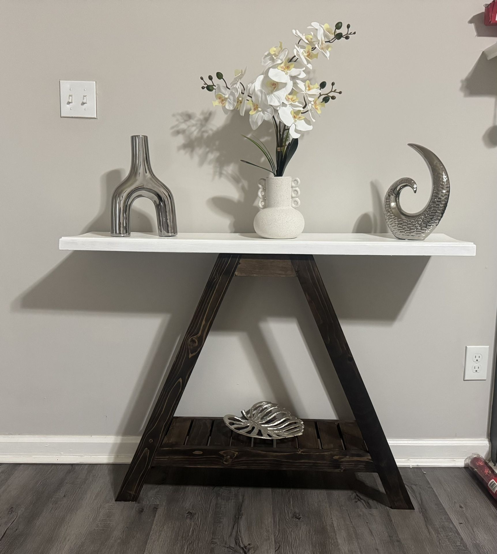 Wood Entry Table 
