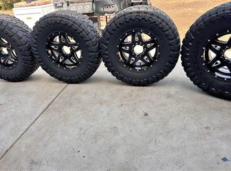 Chevy or Toyota wheel
