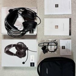 BOSE A30 Aviation Headset Dual Plug.  