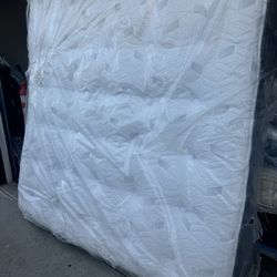California King Size Bed Mattress King Koil Intimate Firm Pillow Top Kluft Aireloom Stearns & Foster Reserve Luxury Tempurpedic Purple Beautyrest Blac