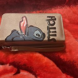 Stitch Wallet Cafe