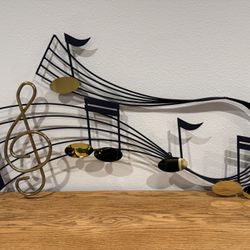 FLOWING musical wall hanging - treble clef - steel wall art - delivery available 