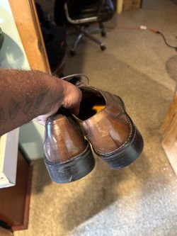 Dress shoes
