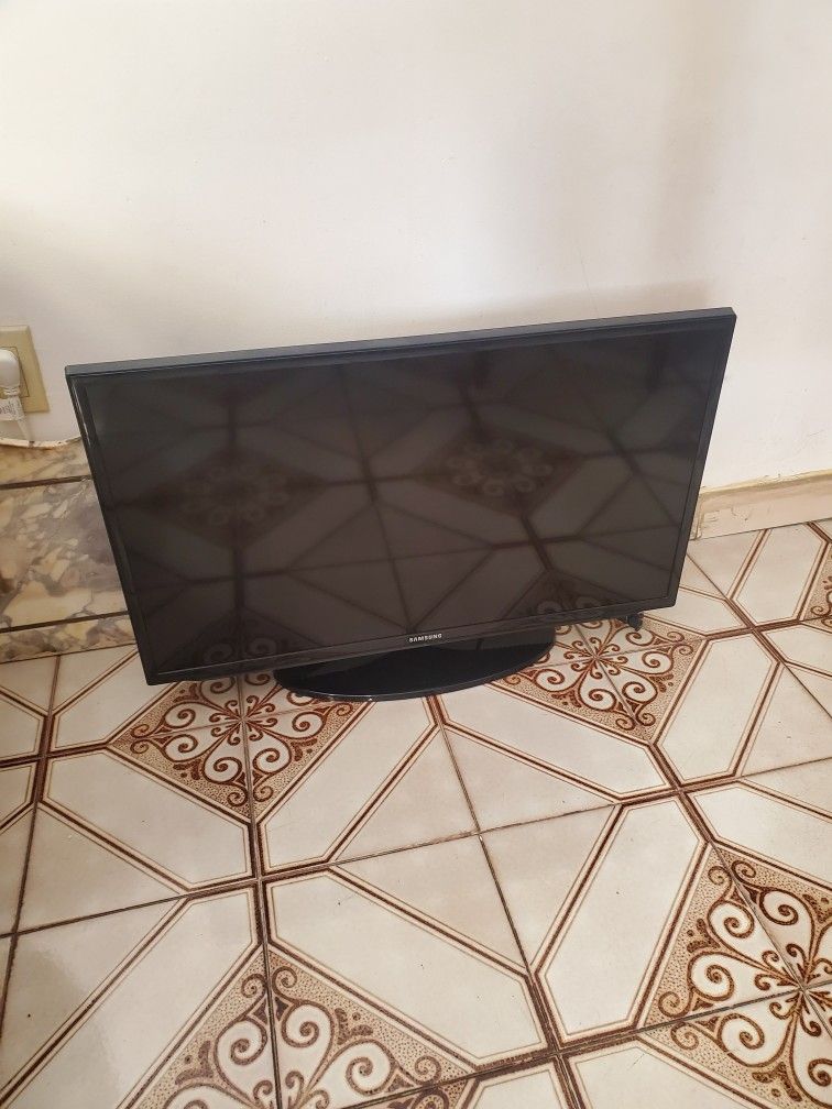 Samsung 32 Inch TV