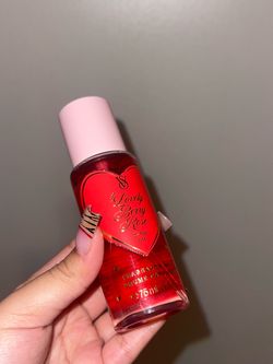 Victoria's Secret Lovely Berry Rose Fragrance Mist 75ml