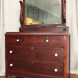 Vintage "Marvel Furniture" Dresser