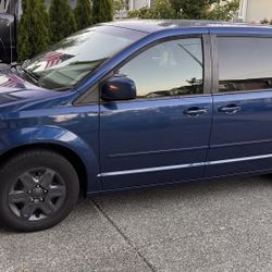  Dodge Grand Caravan – Great Family Minivan