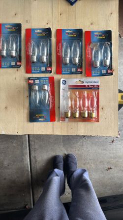 Chandelier Light Bulbs – Mixed Set (Sunbeam + GE) – New / Unused 
