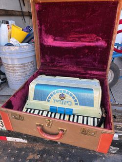 Callini Piano Accordion with Case