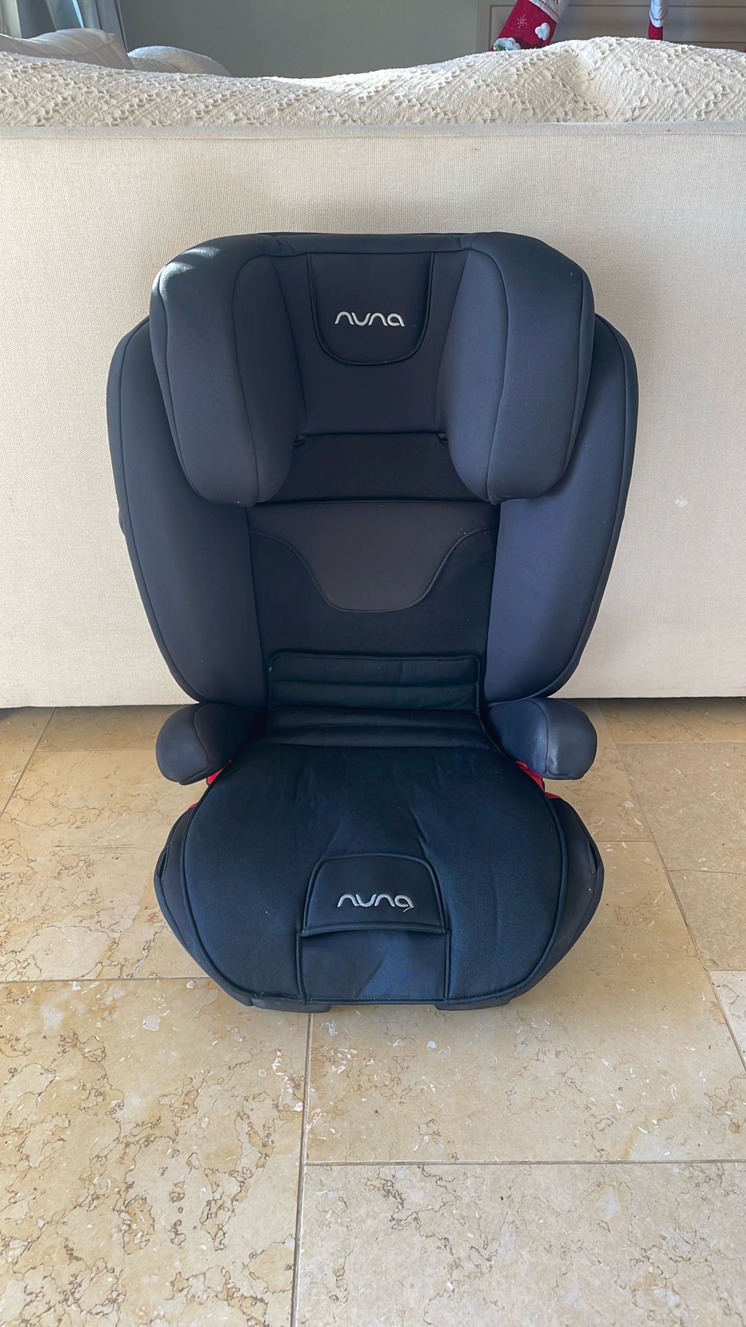 Nuna AACE booster Seat