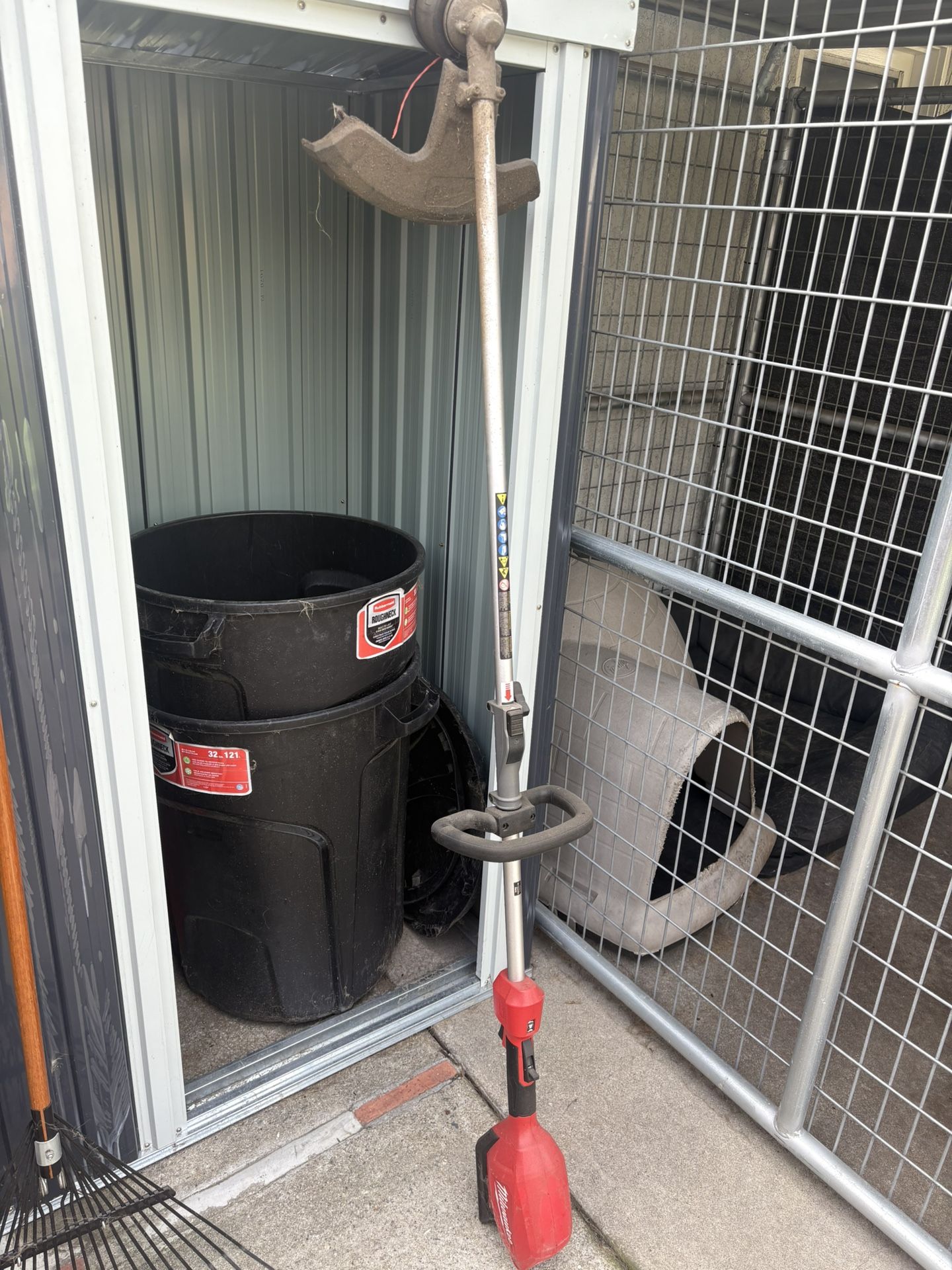 Milwaukee Weed Eater And Leaf Blower 