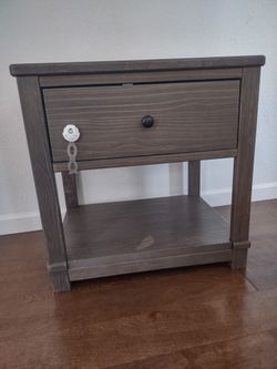 Simmons kids Monterrey Nightstand