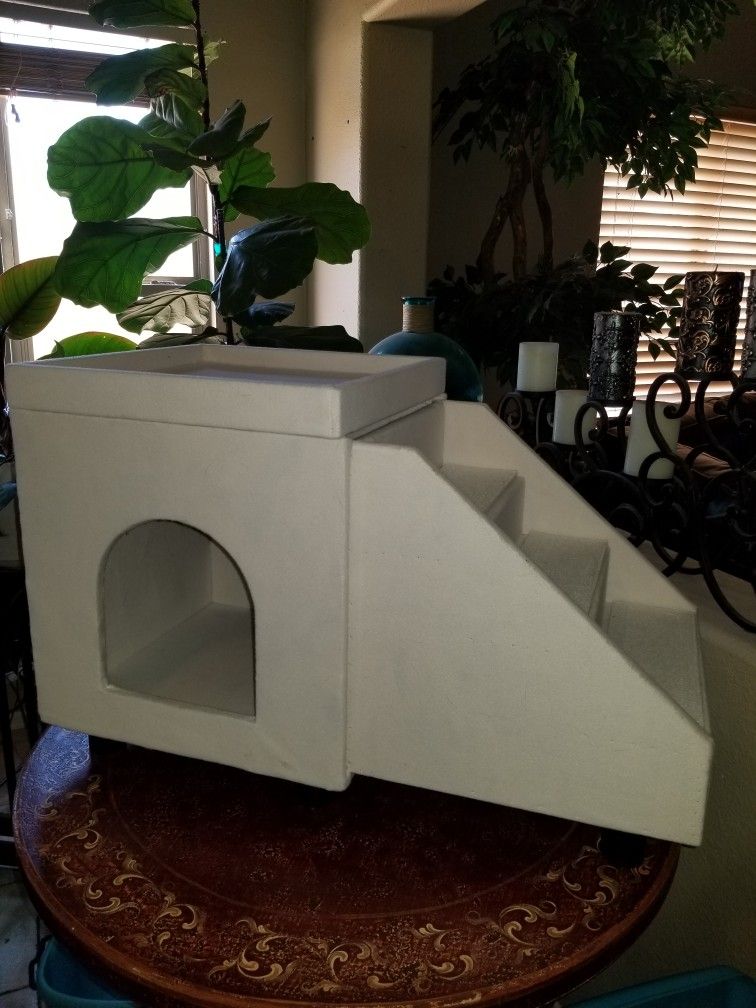 Dog House