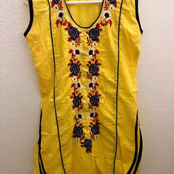 Women's Yellow embroidered Dress Size Xsmall new
