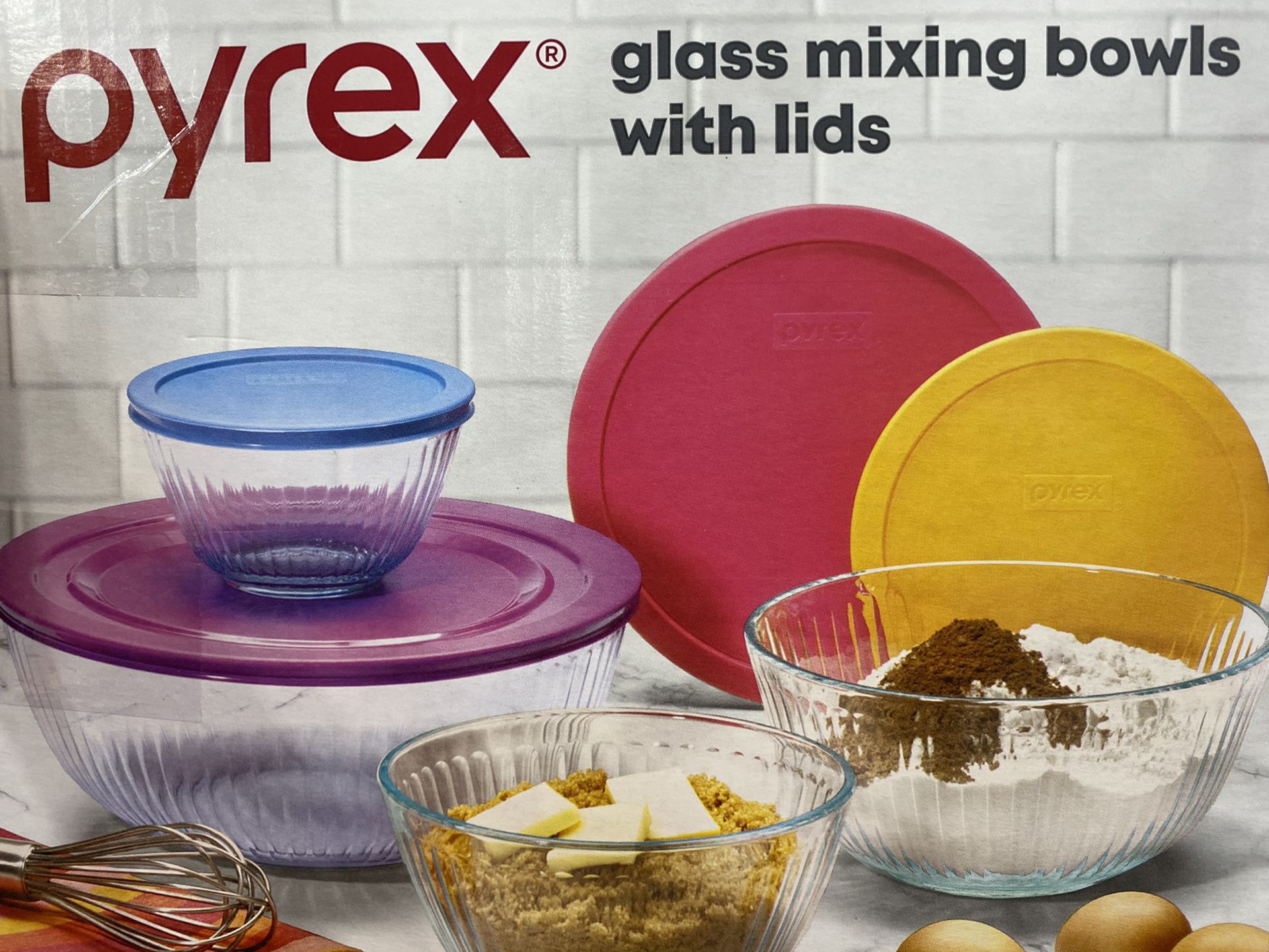 Kitchen Pyrex Mixing Bowls