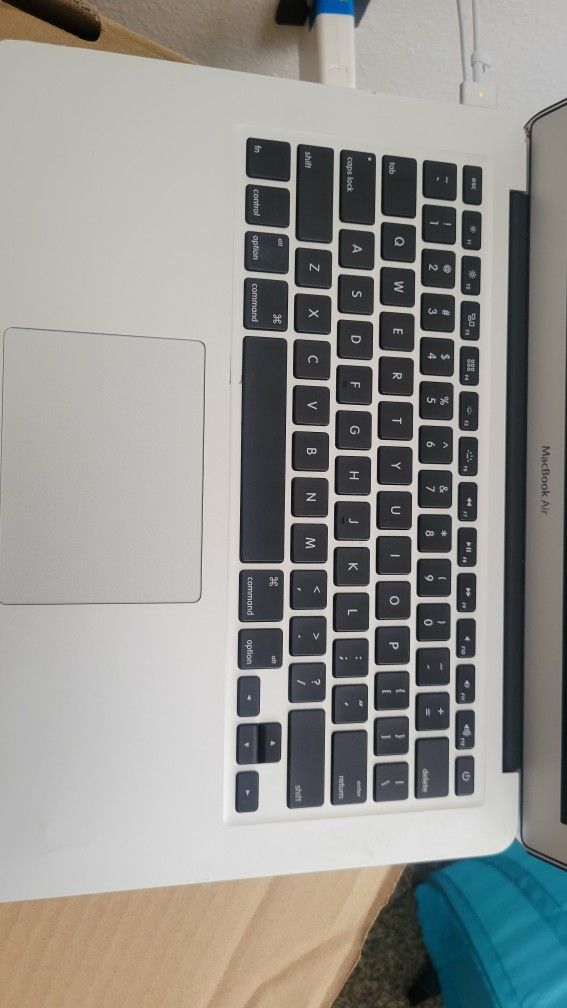 Apple MacBook Air