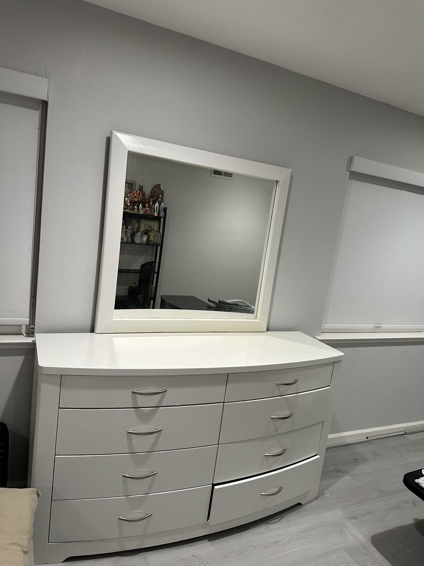 White Wooden Dresser With Mirror And 8 Drawers