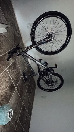 Genesis Z DLX Mountain Bike