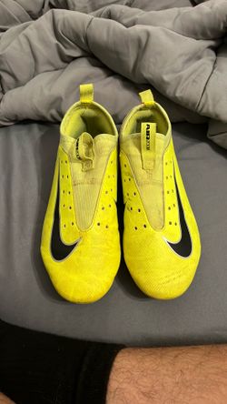 Size 5 youth Nike cleats