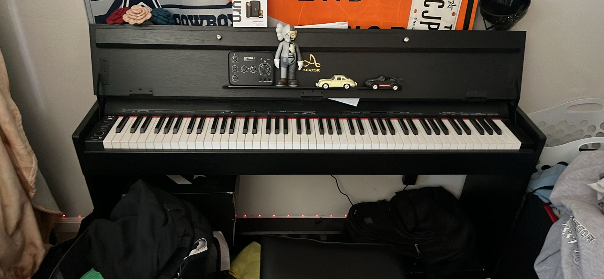 Flawless 88 Weighted key Keyboard With All Peddles Fully Constructed And Ready For Pick Up