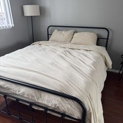 Queen Bed With Frame And Mattress 