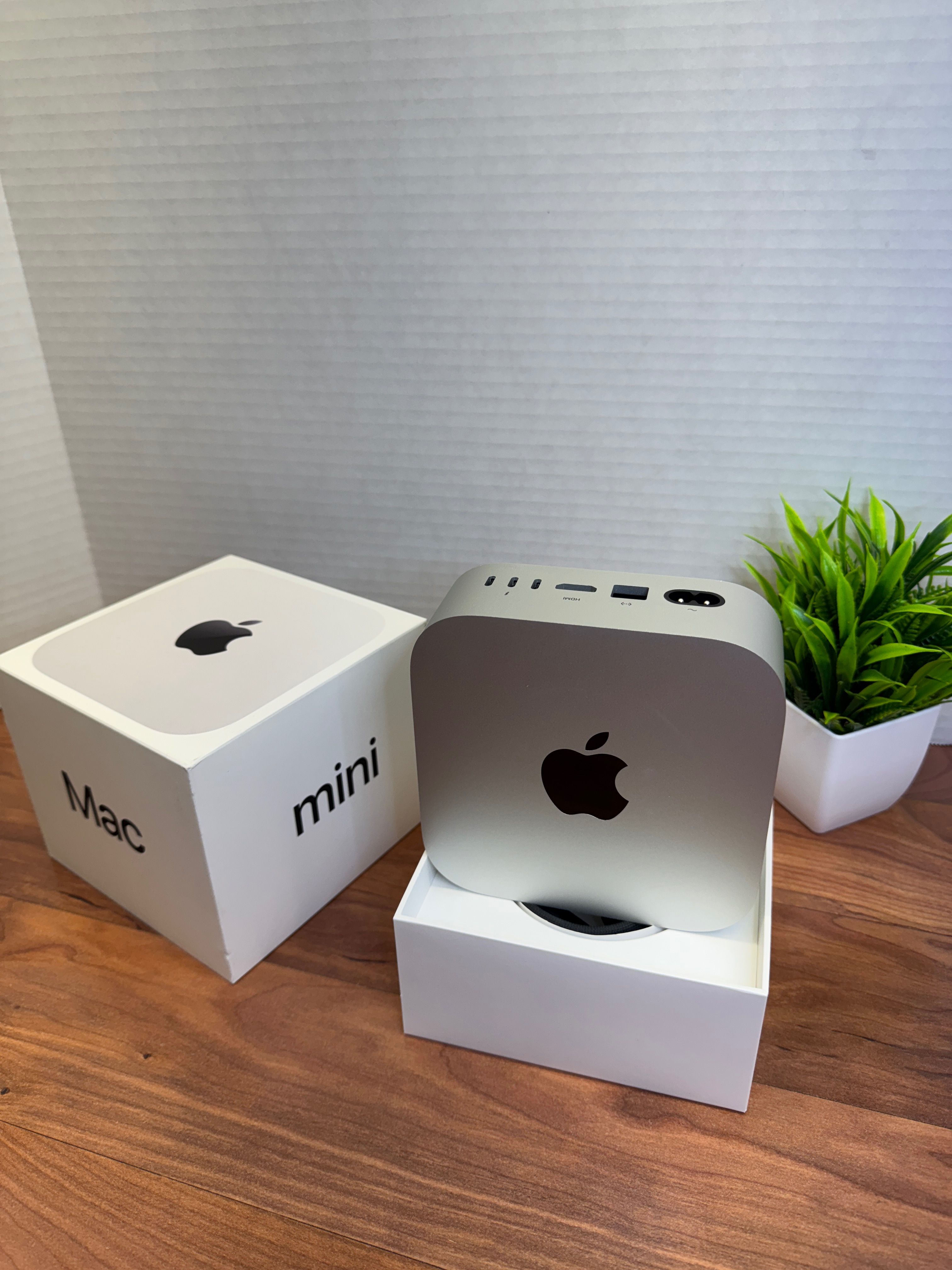Mac Mini 2024 M4 10-Core 16GB RAM 256GB SSD $49 Down Payment