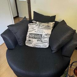 Oracle Swivel Chair