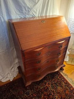 Antique Chippendale Mahogany Serpentine Drop Front Desk
