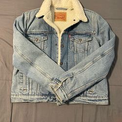 Levi’s Women’s Sherpa Trucker Jacket
