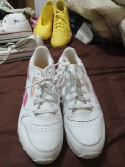 Shoes Reebok Size  4.5