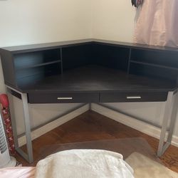 Corner Desk