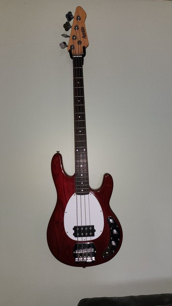 Austin 327713 4 String Bass