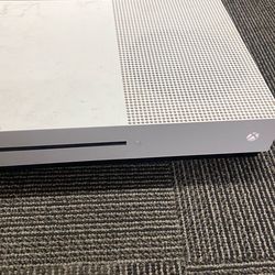 Xbox One S 500GB model 1681  Comes with cord, 1 controller and hdmi   Used