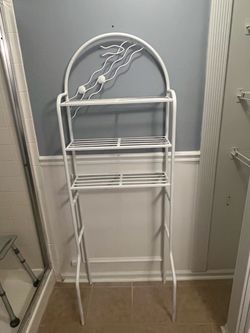 METAL BATHROOM SHELF