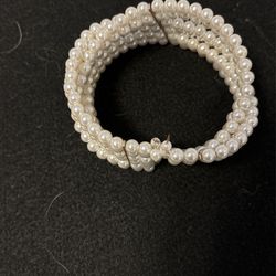 Pearl Bracelet 