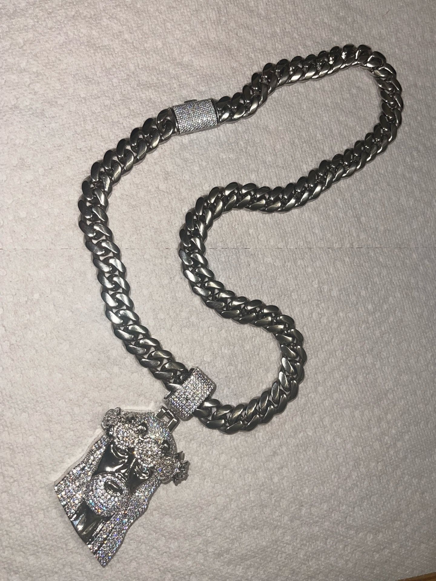 Cuban with jesus pendent