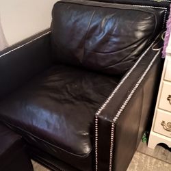 Large Black Leather Chair Excellent Condition