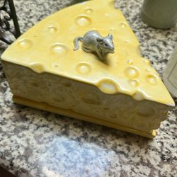 Glass Cheese Contains 