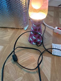Hello Kitty Lava Lamp Pink