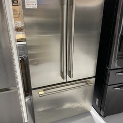 GE Monogram Stainless Steel ENERGYSTAR 23.1 Cu. Ft. Counter Depth French Door Refrigerator 